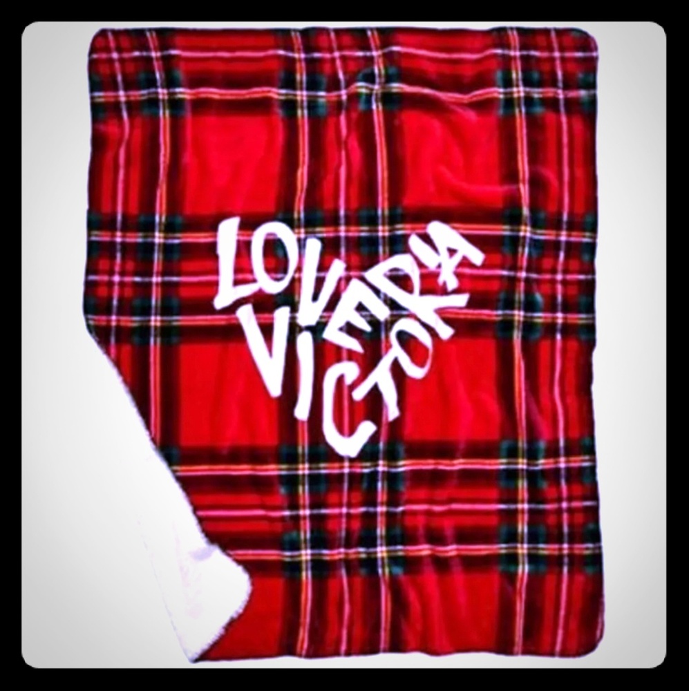 VS sherpa blanket